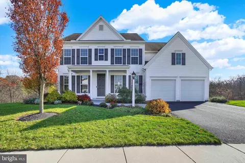 7035 Woodsman Dr, Harrisburg, PA 17111