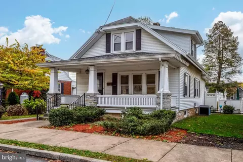609 W High St, Hummelstown, PA 17036