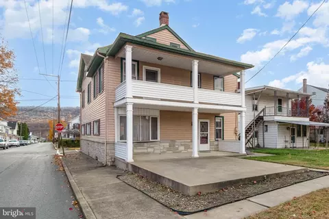 477 North St, Millersburg, PA 17061