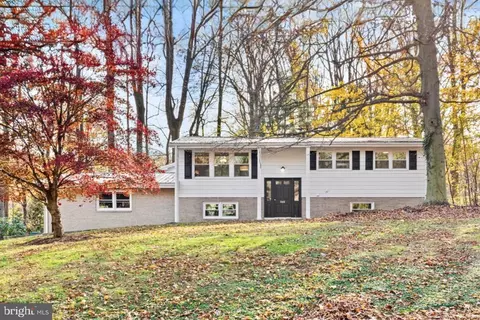 560 Hill Church Rd, Hummelstown, PA 17036