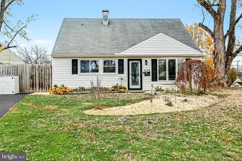 101 Juniper St, Middletown, PA 17057