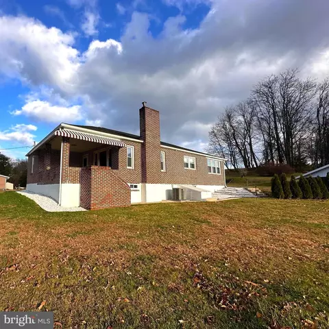1427 Shopes Church Rd, Hummelstown, PA 17036