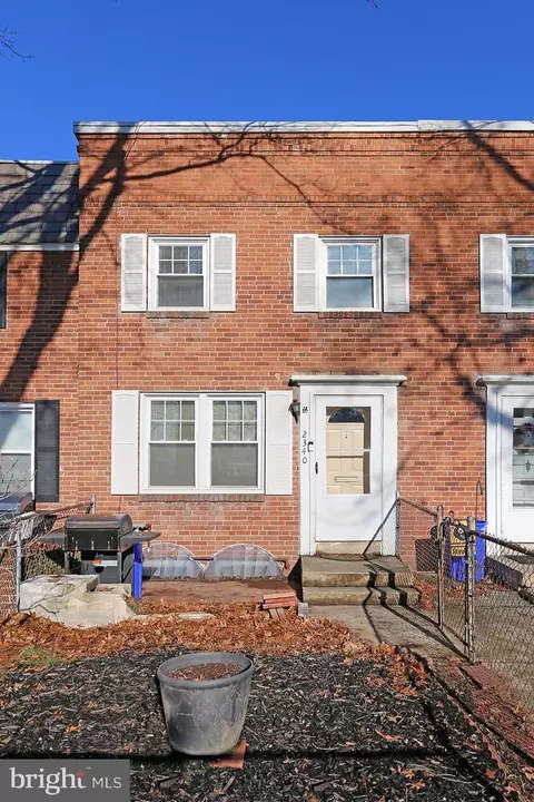 2340 Berryhill St, Harrisburg, PA 17104