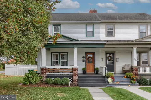 324 E Areba Ave, Hershey, PA 17033
