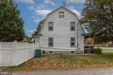324 E Areba Ave, Hershey, PA 17033 photo 27