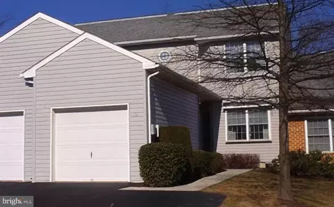 1045 Pond Ridge Dr, Harrisburg, PA 17111