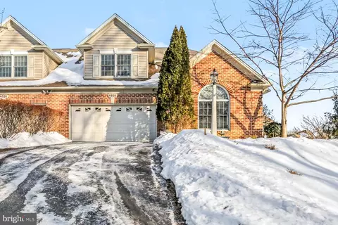 4528 Laurelwood Dr, Harrisburg, PA 17110
