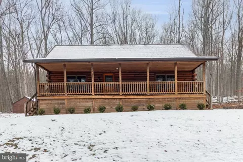 2620 Ellendale Rd, Dauphin, PA 17018