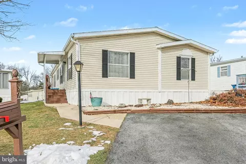 92 Meadow Run Pl, Harrisburg, PA 17112