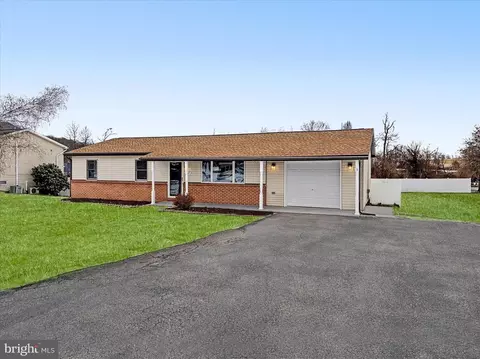 207 Steves Ln, Elizabethville, PA 17023