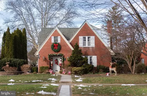 147 Elm Ave, Hershey, PA 17033