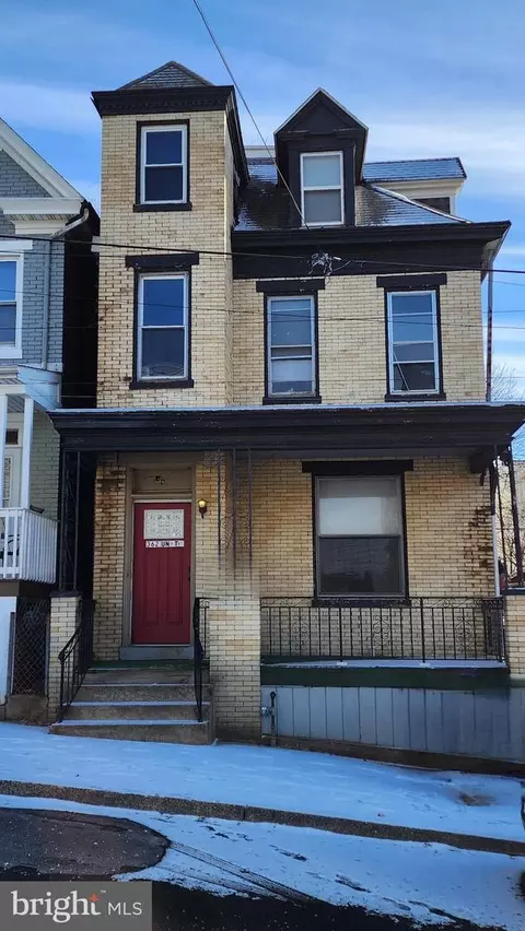 362 Locust St, Steelton, PA 17113