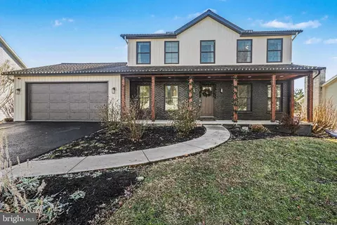 897 Sunny Hill Ln, Harrisburg, PA 17111