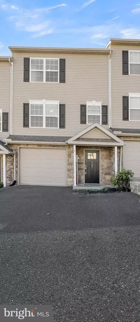 727 Gregs Dr, Harrisburg, PA 17111