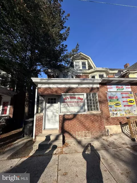 2012 Derry St, Harrisburg, PA 17104