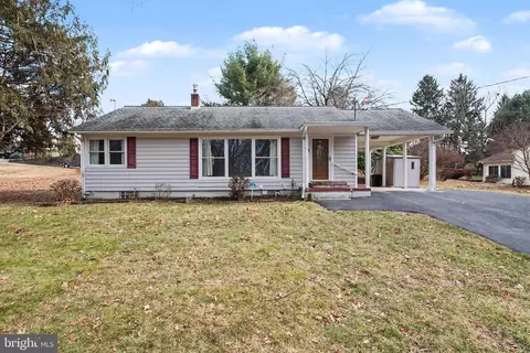 730 Shady Dr, Harrisburg, PA 17111