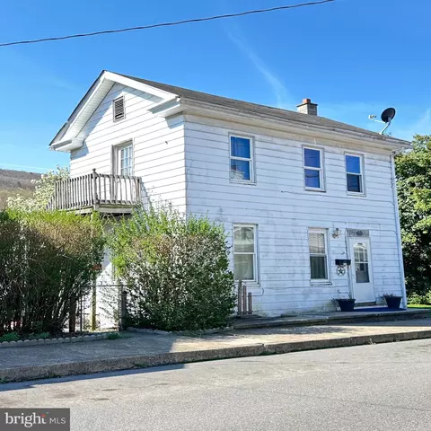 442 S 2nd St, Lykens, PA 17048