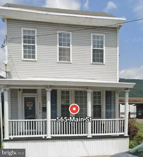 565 Main St, Lykens, PA 17048