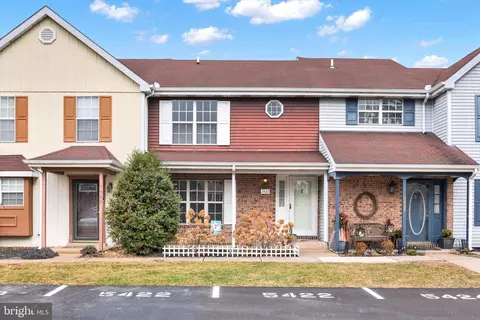5422 Pond Rd, Harrisburg, PA 17111