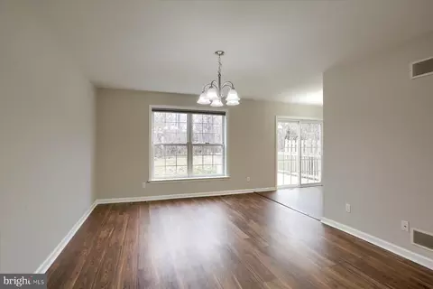 Living - 33 Carousel Cir, Hershey, PA 17033 photo 2 of 3