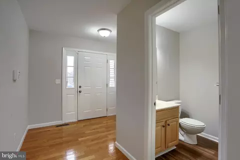 Entry Way - 33 Carousel Cir, Hershey, PA 17033 photo 2 of 5