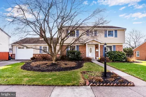 4603 Danbury Rd, Harrisburg, PA 17109
