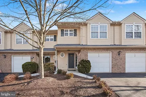 156 Sparrow Rd, Hummelstown, PA 17036