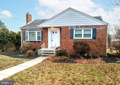 3881 Elder Rd, Harrisburg, PA 17111