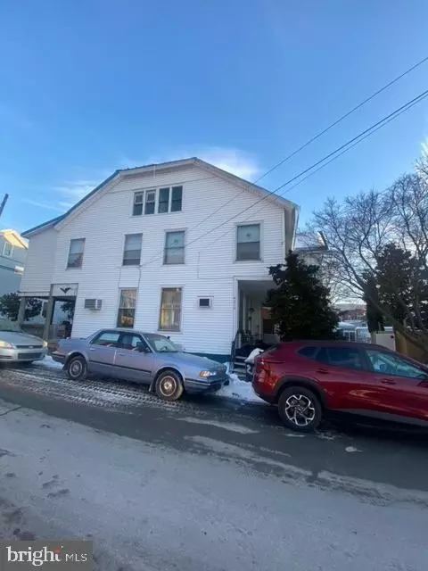 216 North St, Millersburg, PA 17061