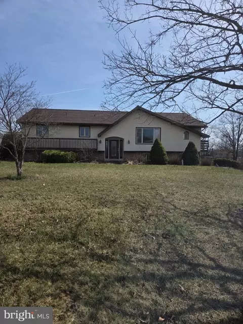 119 Red Fox Ln, Harrisburg, PA 17112