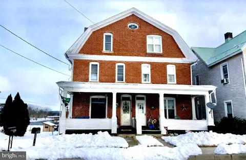 129 W Broad St, Elizabethville, PA 17023