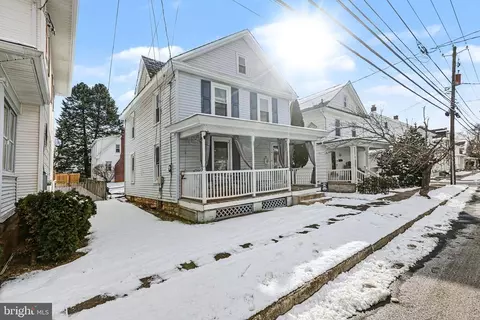 Exterior - 348 E Derry Rd, Hershey, PA 17033 photo 3 of 4