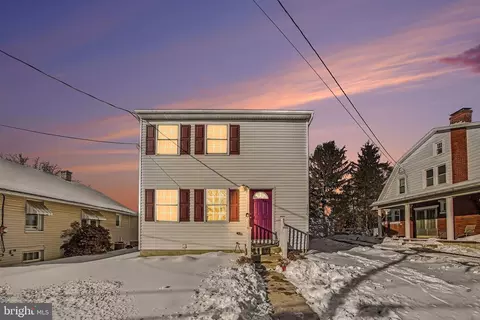 3810 Centerfield Rd, Harrisburg, PA 17109