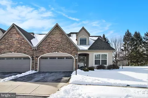 4305 Stoneleigh Ct, Harrisburg, PA 17112