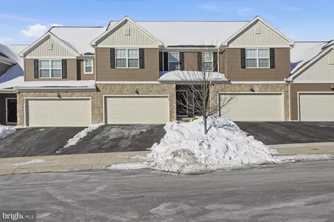 859 Anthony Dr, Harrisburg, PA 17111