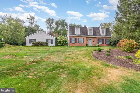15 Bonnywick Dr, Harrisburg, PA 17111