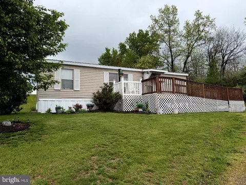 131 Sunset Dr, Lykens, PA 17048