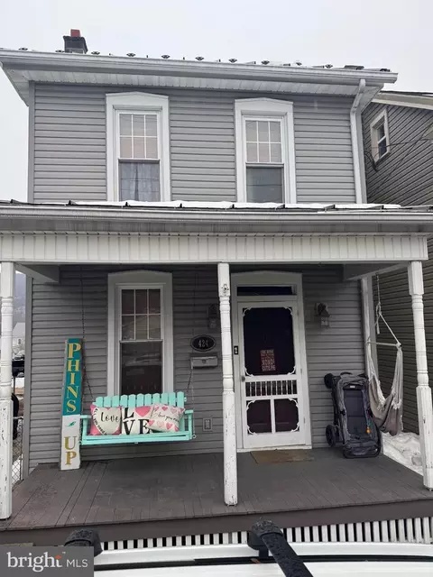 424 Julian St, Williamstown, PA 17098
