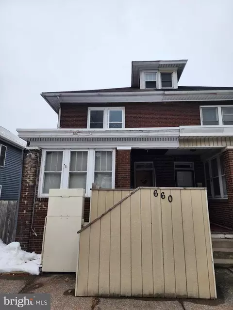 660 S 2nd St, Steelton, PA 17113