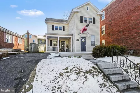 258 E Water St, Middletown, PA 17057