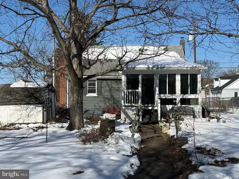 724 Penn St, Bressler, PA 17113