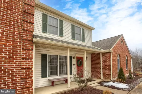 2057 E Raleigh Rd, Hummelstown, PA 17036