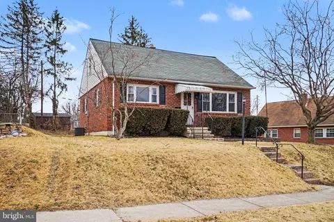 315 E Roosevelt Ave, Middletown, PA 17057