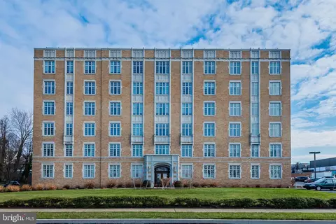 1525 N Front St #213, Harrisburg, PA 17102