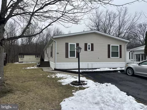 29 Meadow Run Place Pl, Harrisburg, PA 17112