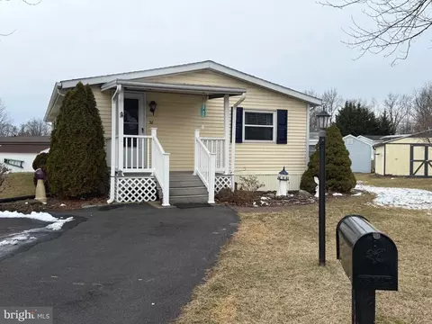 36 Meadow Run Pl, Harrisburg, PA 17112