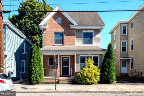 407 Market St, Lykens, PA 17048