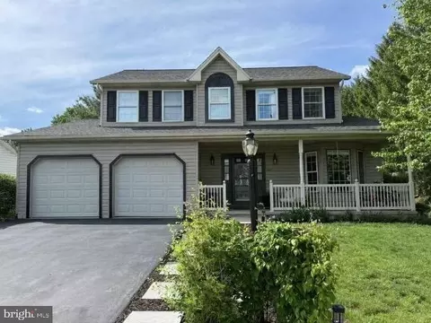 6074 Mayfair Dr, Harrisburg, PA 17112