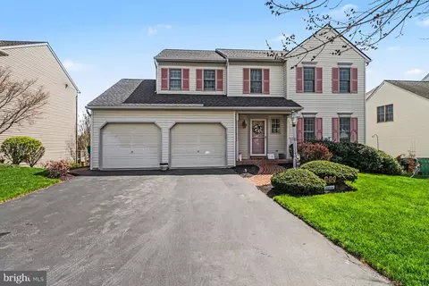 143 Jacobs Creek Dr, Hershey, PA 17033
