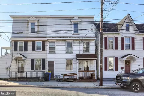 240 E Main St, Middletown, PA 17057
